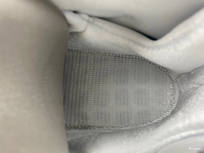 Reps TBK 8 OVO Jordan AA1239-135 Retro White 0801